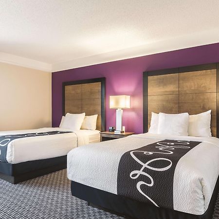 Отель La Quinta By Wyndham Shreveport Airport Экстерьер фото