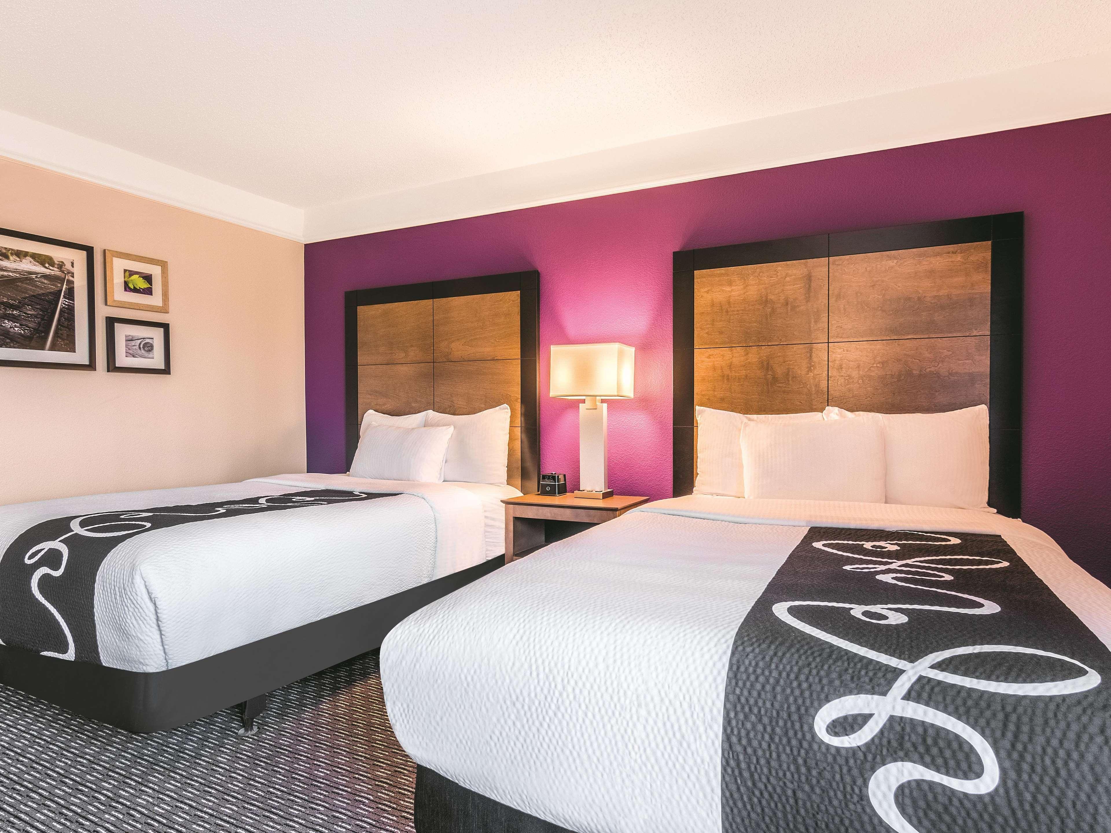 Отель La Quinta By Wyndham Shreveport Airport Экстерьер фото