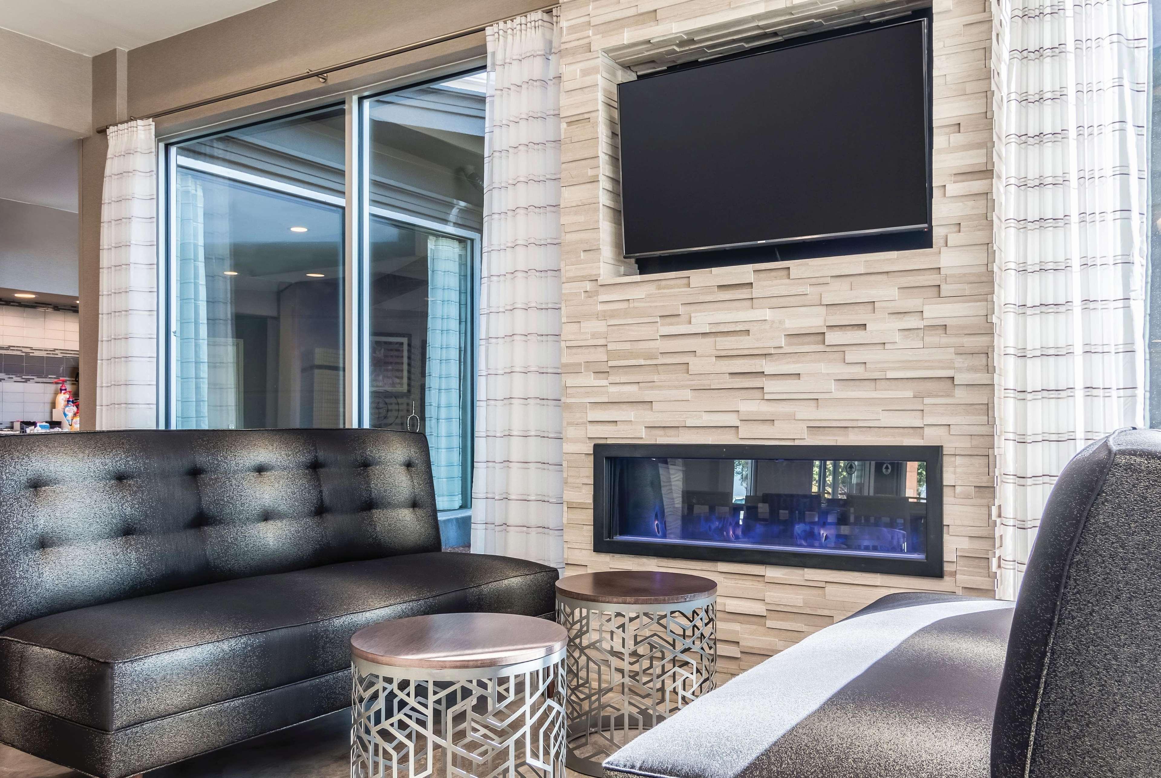Отель La Quinta By Wyndham Shreveport Airport Экстерьер фото