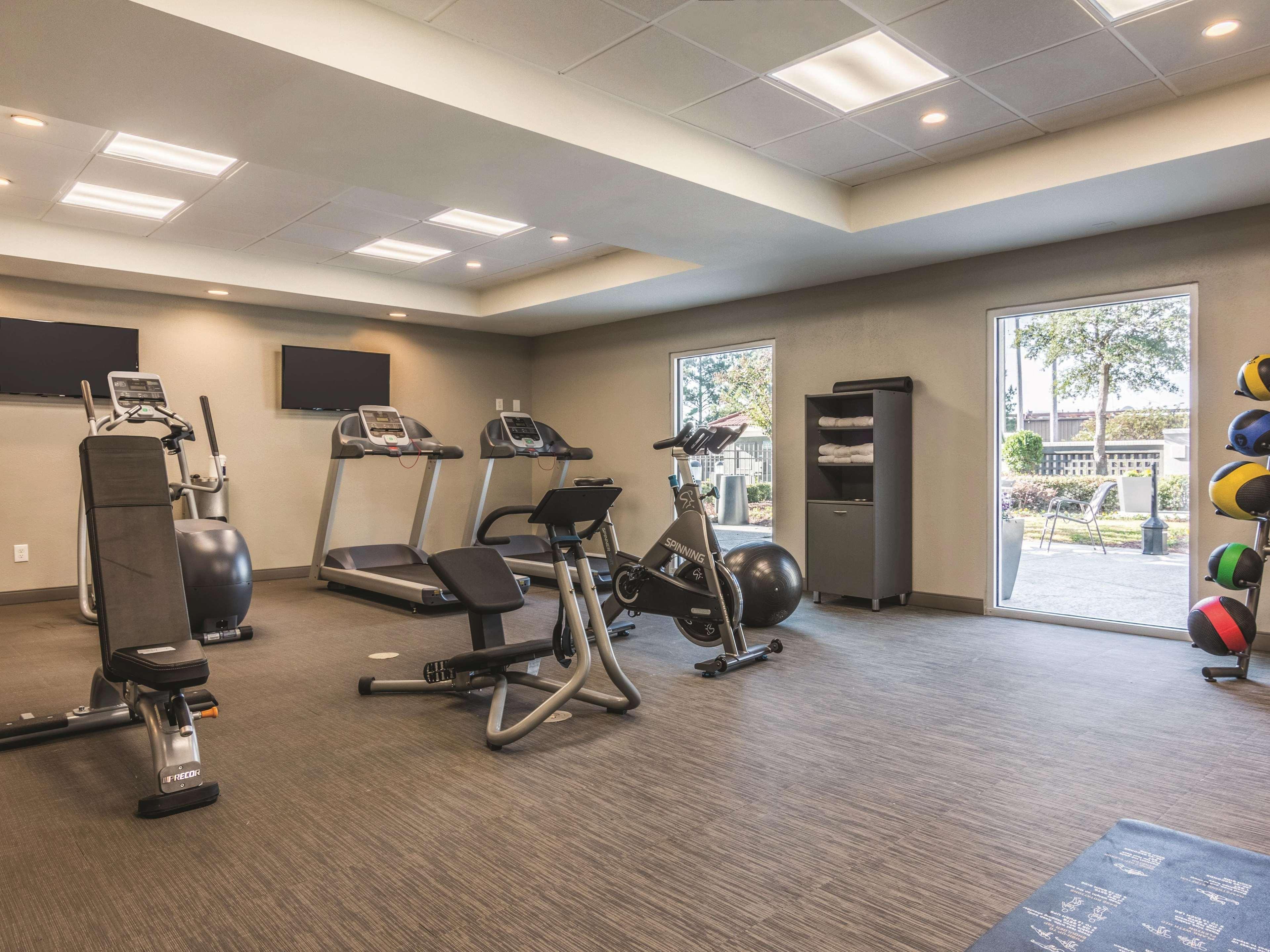 Отель La Quinta By Wyndham Shreveport Airport Экстерьер фото
