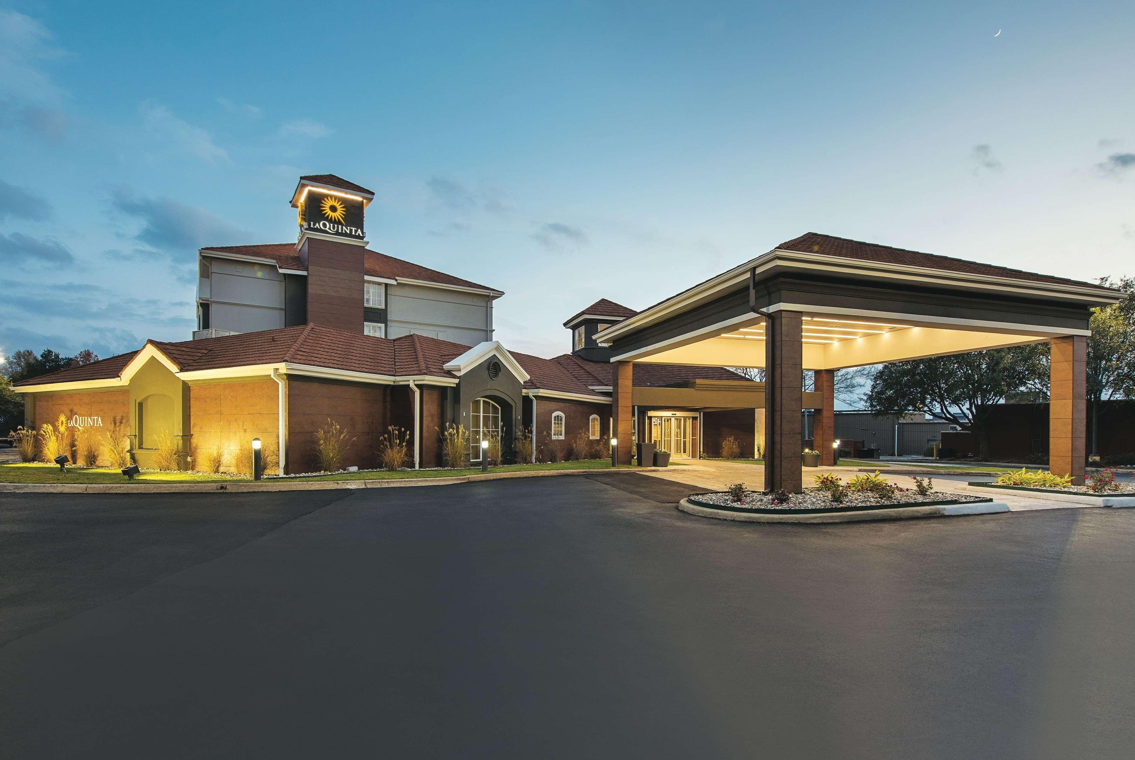 Отель La Quinta By Wyndham Shreveport Airport Экстерьер фото